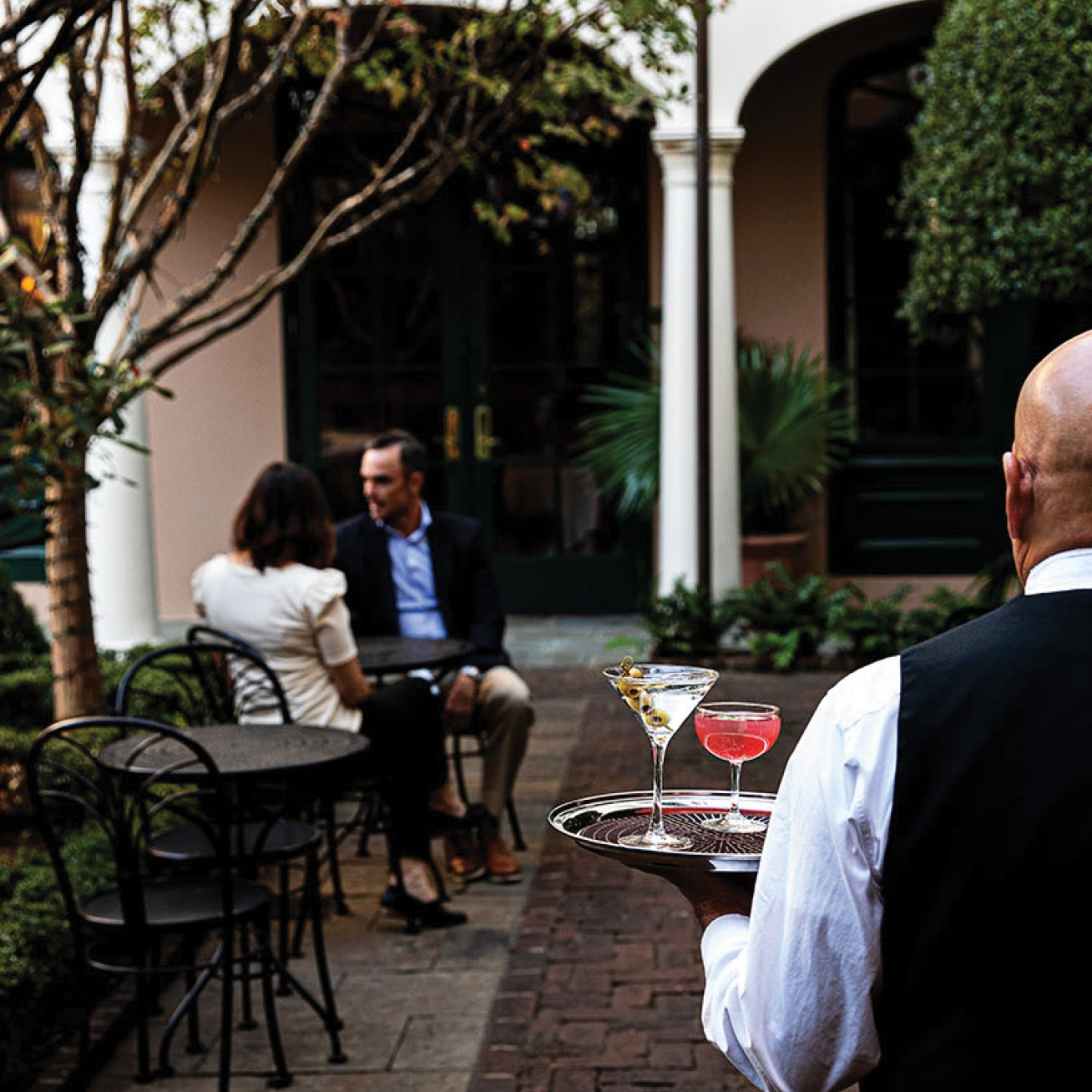 Peninsula Grill Courtyard